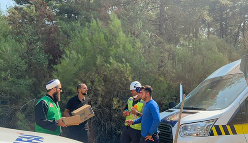 İDDEF ekipleri Çanakkale orman yangınında görev aldı İDDEF ekipleri Çanakkale orman yangınında görev aldı