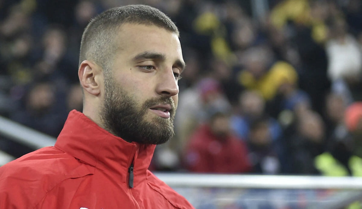 Son Dakika Galatasaray haberi: Luyindama'dan sonra Alpaslan Öztürk'le de yollar ayrıldı Son Dakika Galatasaray haberi: Luyindama'dan sonra Alpaslan Öztürk'le de yollar ayrıldı