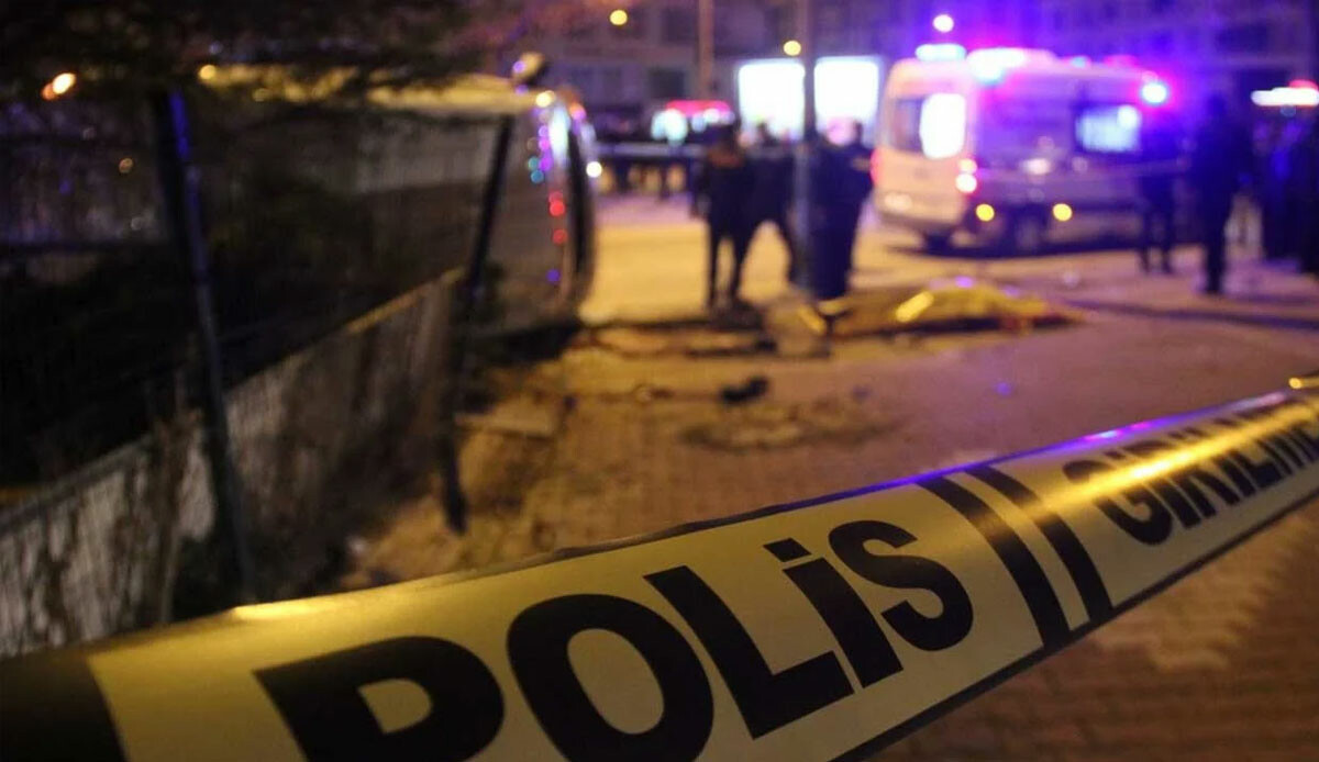 Dehşete düşüren olay! Tartıştığı babasını tabancayla vurarak öldürdü Dehşete düşüren olay! Tartıştığı babasını tabancayla vurarak öldürdü