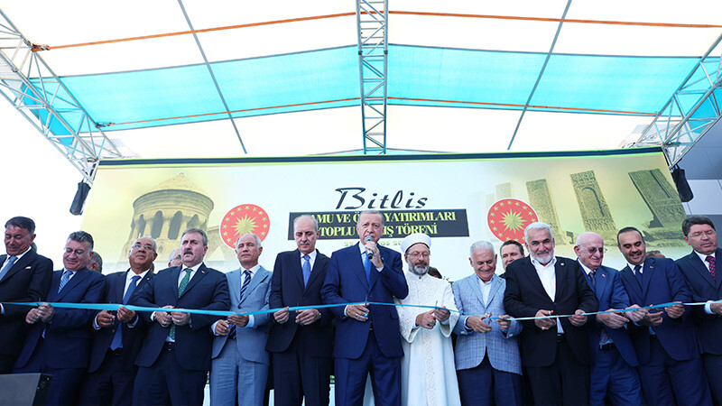 Cumhurbaşkanı Erdoğan: Ölmüş atı kamçılamanın kimseye faydası olmaz Elazığ-Bitlis- toplu açılış- kurdele kesimi