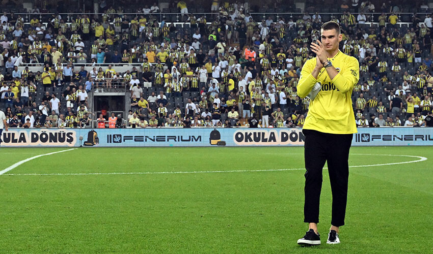 Livakovic'i Volkan Demirel ikna etmiş! Hırvat kaleci Fenerbahçe'ye transfer sürecini anlattı