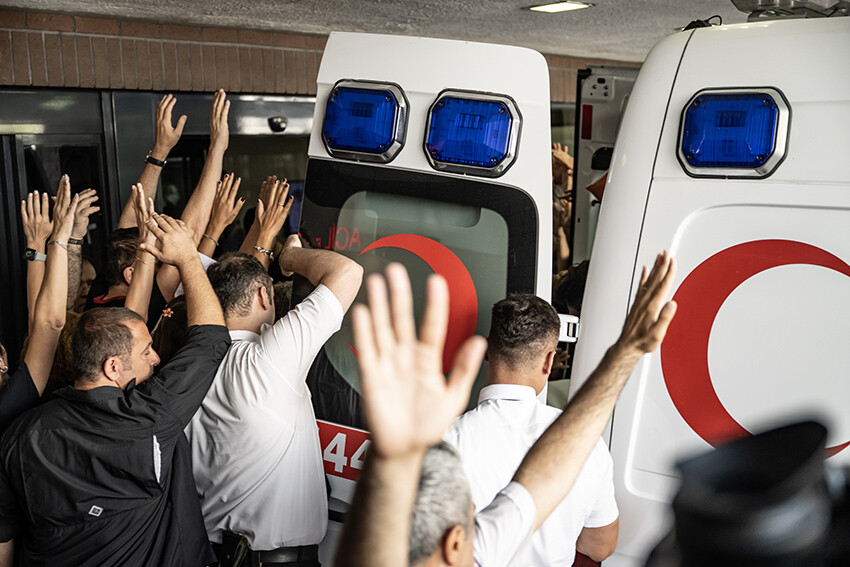 Meral Akşener, deniz kazası geçiren Ali Sabancı ve Vuslat Doğan Sabancı'nın ailelerini aradı