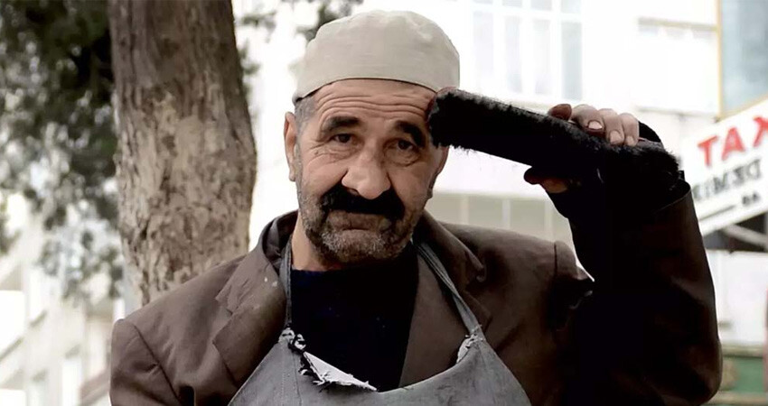 Yeşilçam’ın emektar isminden acı haber! 100’den fazla filmde oynadı, 70 yaşında hayatını kaybetti Yeşilçam’ın emektar isminden acı haber! 100’den fazla filmde oynadı, 70 yaşında hayatını kaybetti