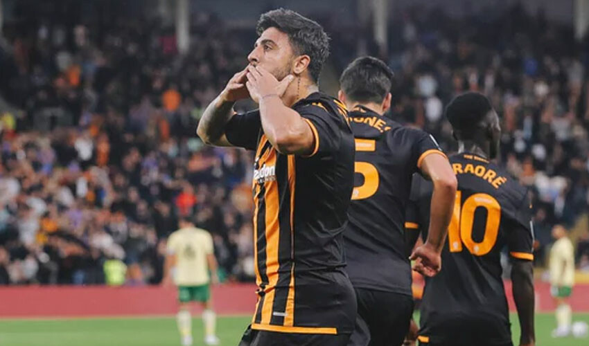 Ozan Tufan gol krallığında zirvede! İngiltere Türk yıldızı konuşuyor