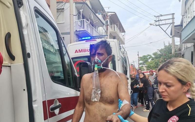 İzmir’de 5 katlı apartmanda yangın: 1’i bebek 9 kişi etkilendi