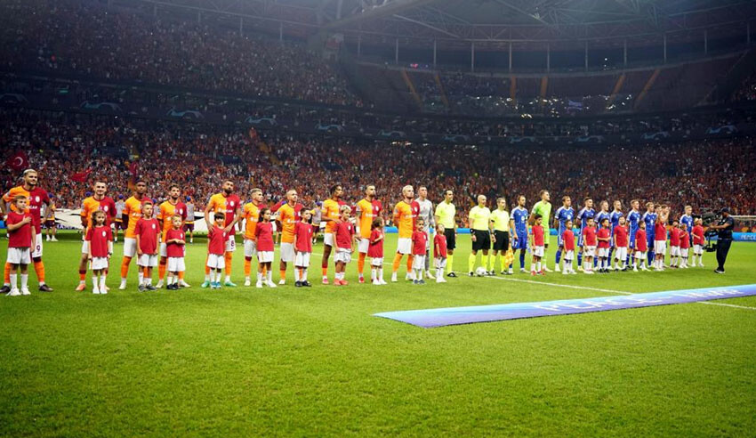 Son Dakika Galatasaray haberleri: 4 yıl sonra iç sahada Şampiyonlar Ligi müziği çaldı!