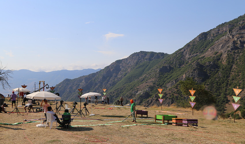 Artvin'de Meksika yarışma programı çekiliyor: Köylülerden ilgi büyük...