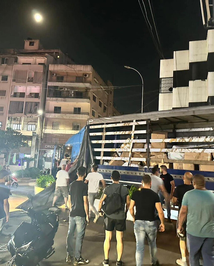 Türk tırcıya Lübnan'da çirkin saldırdı! Ermeniler şoförü dövüp aracı parçaladı