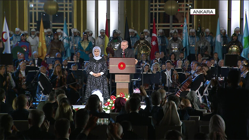 Cumhurbaşkanı Erdoğan: Cumhuriyet'in dayandığı kökün sağlamlığını gösterdik