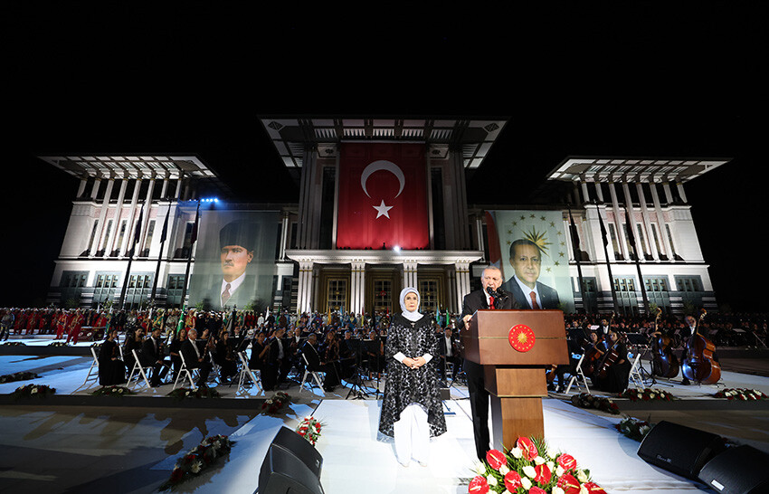 Cumhurbaşkanı Erdoğan: Cumhuriyet'in dayandığı kökün sağlamlığını gösterdik