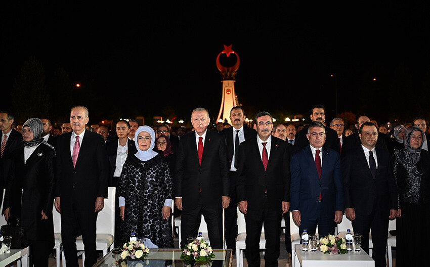 Cumhurbaşkanı Erdoğan: Cumhuriyet'in dayandığı kökün sağlamlığını gösterdik