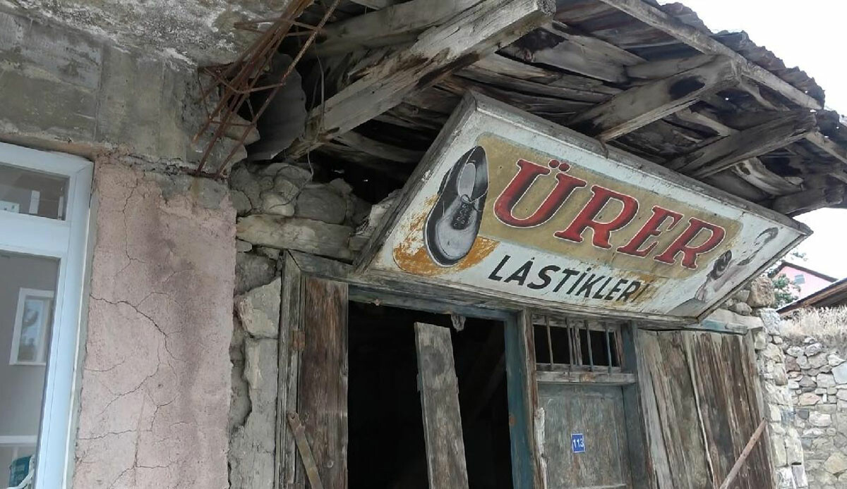 68 yıllık tabeladaki ayrıntı tüm köyü etkiledi 68 yıllık tabeladaki ayrıntı tüm köyü etkiledi