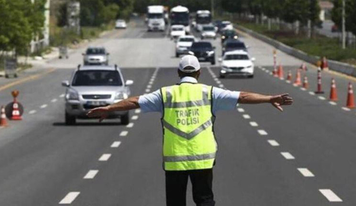 İstanbul&#039;da bazı yollar trafiğe kapatıldı