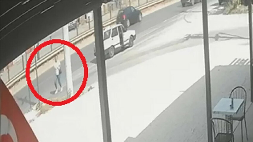 Bursa'da vahşet! Araçtan inen karısının peşinden koşup 3 bıçak darbesi ile katletti Bursa'da vahşet! Araçtan inen karısının peşinden koşup 3 bıçak darbesi ile katletti