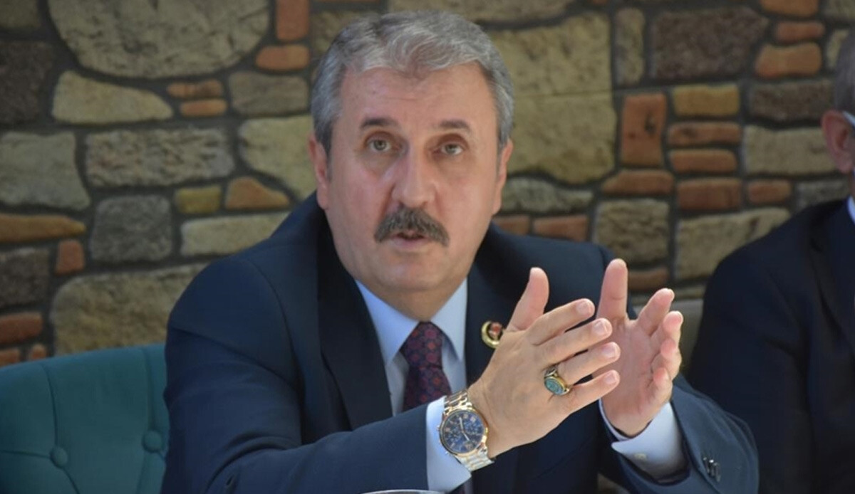 Destici’den memur zammına tepki: Beklentileri karşılamaktan uzak, yeni çalışma yapılmalı Destici’den memur zammına tepki: Beklentileri karşılamaktan uzak, yeni çalışma yapılmalı