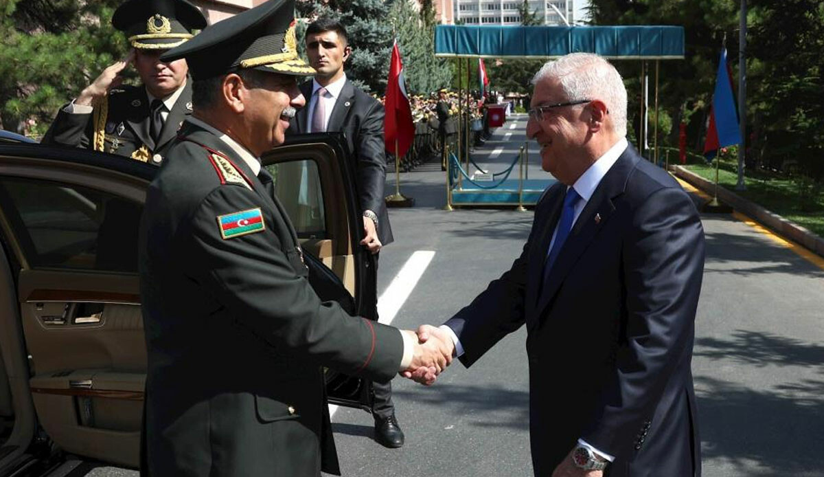 Bakanı Güler, Azerbaycanlı mevkidaşı ile görüştü Bakanı Güler, Azerbaycanlı mevkidaşı ile görüştü