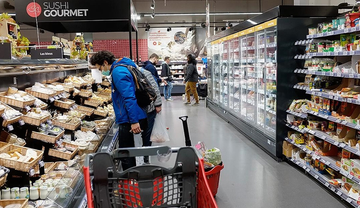 Fransa&#039;da marketlerdeki 5 bin ürünün fiyatları sabitlenecek