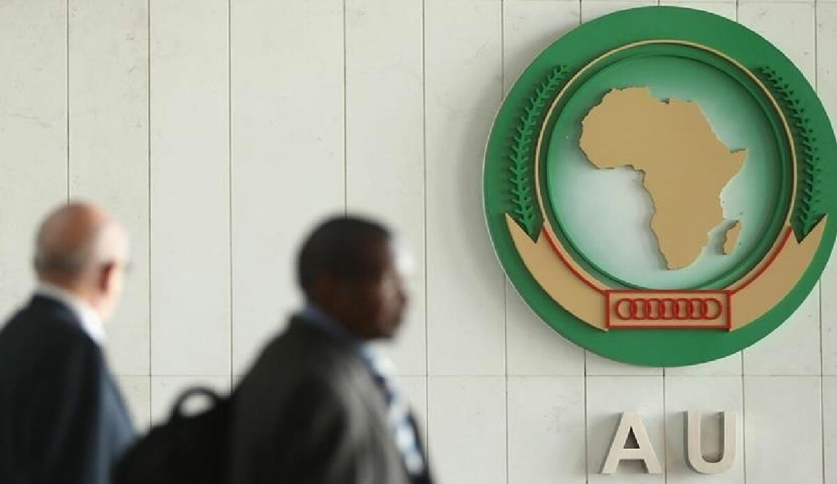Afrika Birliği Gabon'un üyeliğini askıya aldı Afrika Birliği Gabon'un üyeliğini askıya aldı