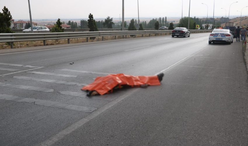 Otomobil, motosiklete çarptı: Yaşlı adam hayatını kaybetti Otomobil, motosiklete çarptı: Yaşlı adam hayatını kaybetti