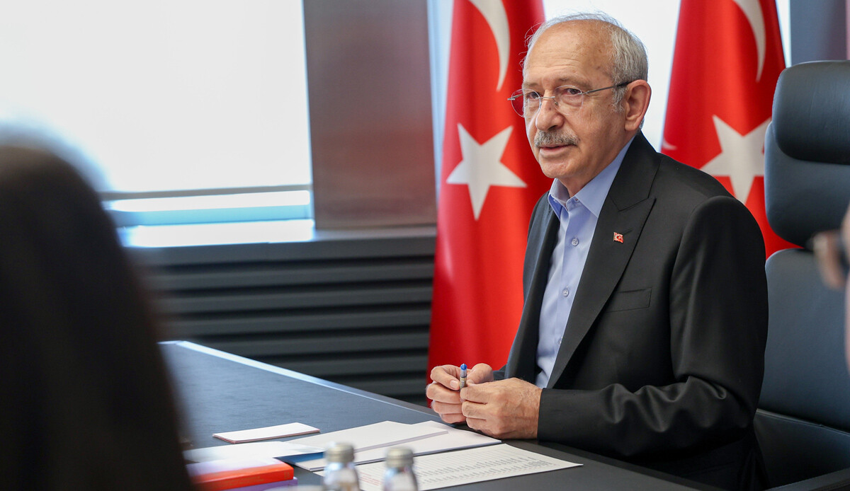 CHP lideri Kılıçdaroğlu masayı toplama derdinde CHP lideri Kılıçdaroğlu masayı toplama derdinde