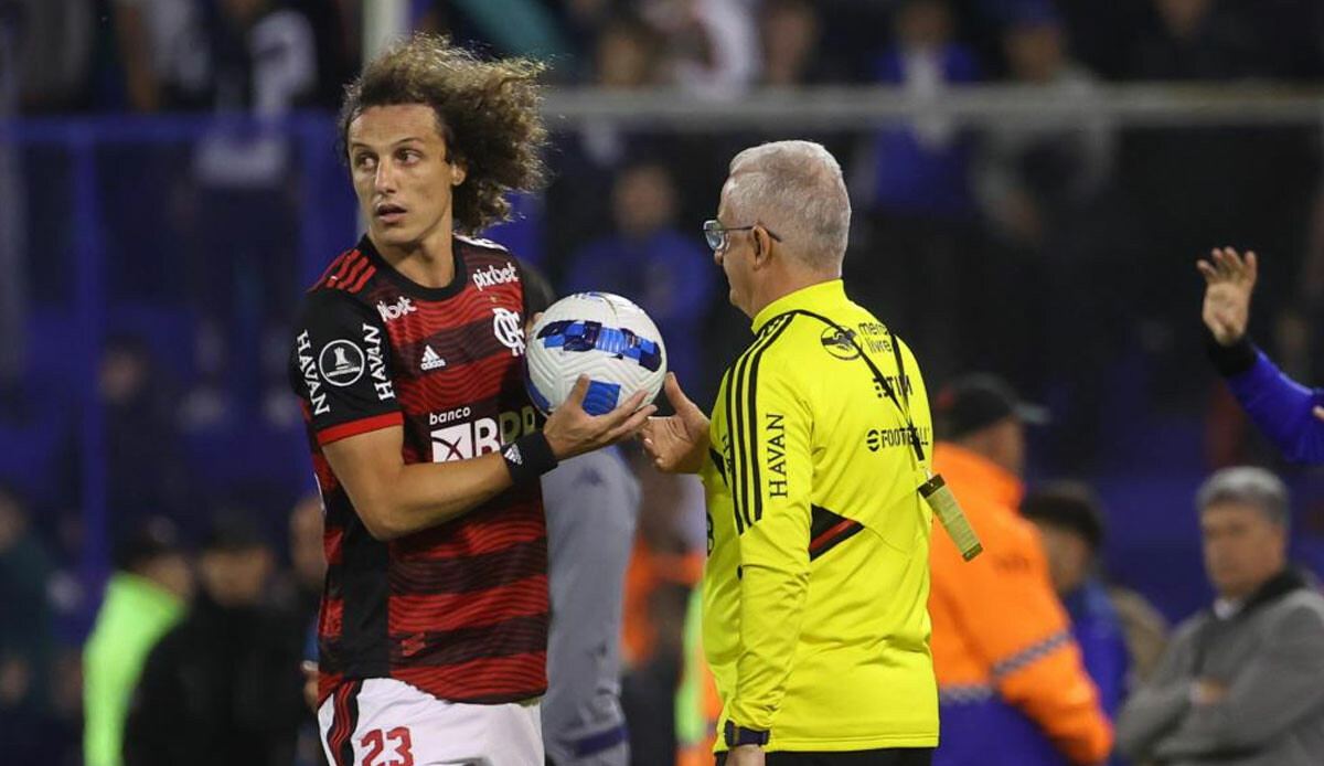 Beşiktaş stoper transferinde rotayı David Luiz'e çevirdi! Brezilyalı yıldız Avrupa'ya geri dönüyor Beşiktaş stoper transferinde rotayı David Luiz'e çevirdi! Brezilyalı yıldız Avrupa'ya geri dönüyor
