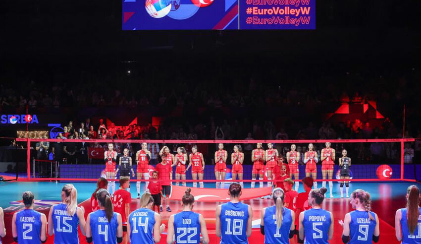 Filenin Sultanları Avrupa'nın zirvesinde! (Türkiye - Sırbistan: 3-2) Filenin Sultanları Avrupa'nın zirvesinde! (Türkiye - Sırbistan: 3-2) - 3. Resim