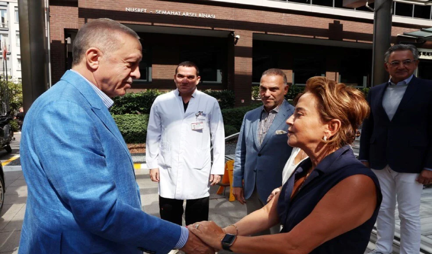 Cumhurbaşkanı Erdoğan, Sabancı çiftini hastanede ziyaret etti Cumhurbaşkanı Erdoğan, Sabancı çiftini hastanede ziyaret etti