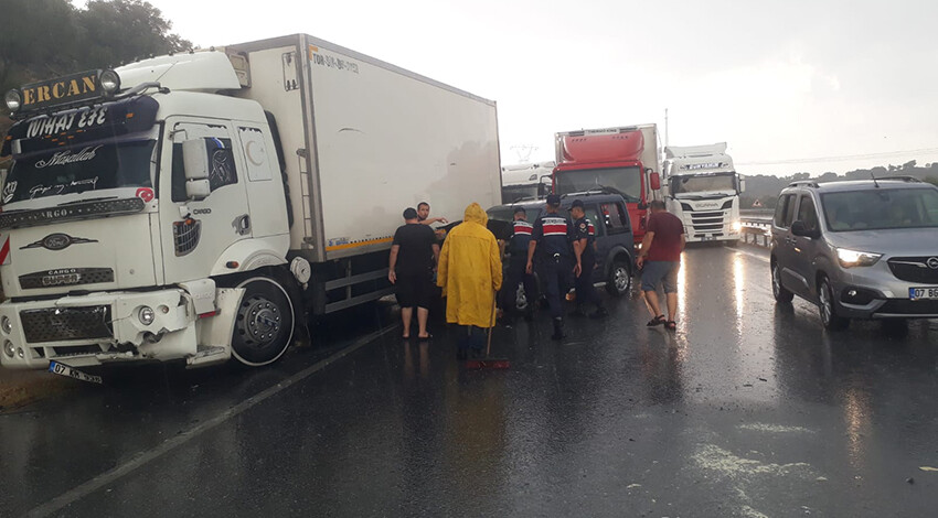 Aydın Çine'de zincirleme kaza: Çok sayıda yaralı var