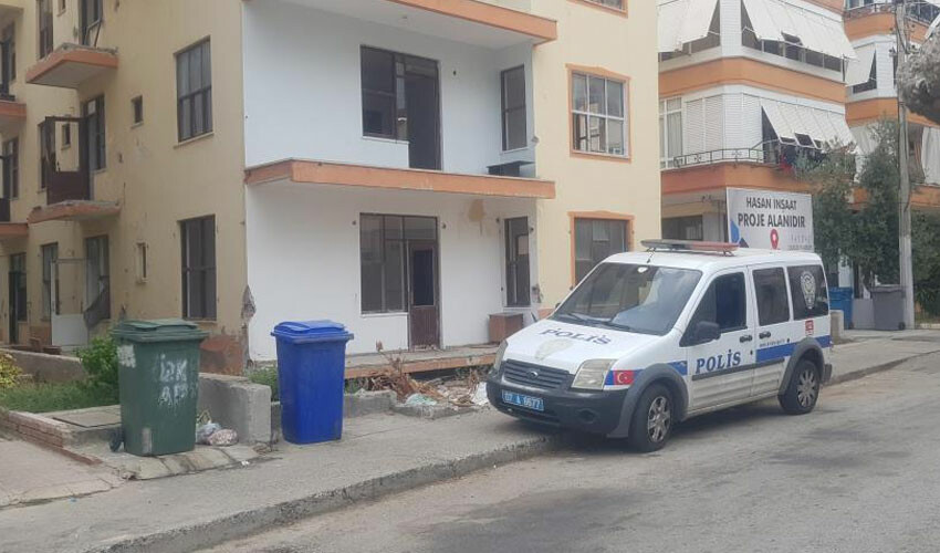 Boş binanın bahçesinde ceset bulundu Boş binanın bahçesinde ceset bulundu