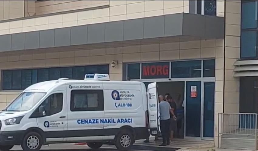 Dondurma almaya gitmişti! Ehliyetsiz sürücünün kurbanı oldu! Dondurma almaya gitmişti! Ehliyetsiz sürücünün kurbanı oldu!