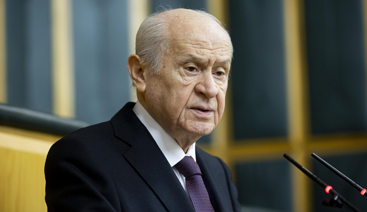 MHP Lideri Bahçeli'den Filenin Sultanlarına tebrik MHP Lideri Bahçeli'den Filenin Sultanlarına tebrik