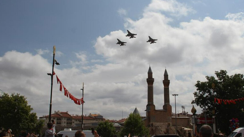 Numan Kurtulmuş: Misak-ı Milli çerçevemiz çok daha geniş olmalı Sivas- gösteri uçağı