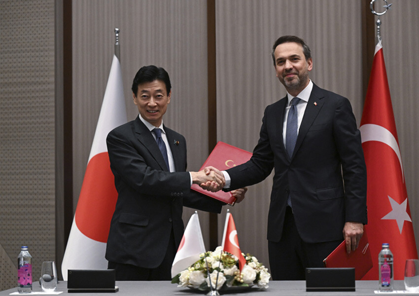 Türkiye ile Japonya arasında yeni anlaşma! Yasutoshi: Fikir birliğine vardık Türkiye ile Japonya arasında yeni anlaşma! Yasutoshi: Fikir birliğine vardık