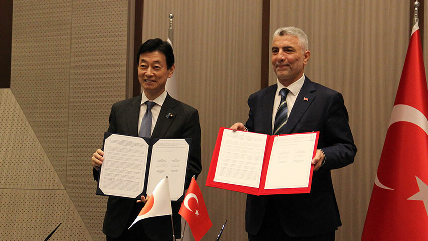 Bakan Bolat duyurdu: Japonya ile yıl sonu ticaret hedefi 6 milyar dolar Bakan Bolat duyurdu: Japonya ile yıl sonu ticaret hedefi 6 milyar dolar