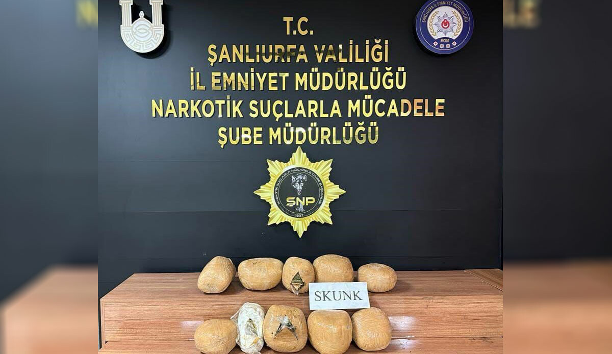 Uyuşturucu tacirlerine bir darbe daha: 20 kilo 830 gram sentetik uyuşturucu ele geçirildi Uyuşturucu tacirlerine bir darbe daha: 20 kilo 830 gram sentetik uyuşturucu ele geçirildi