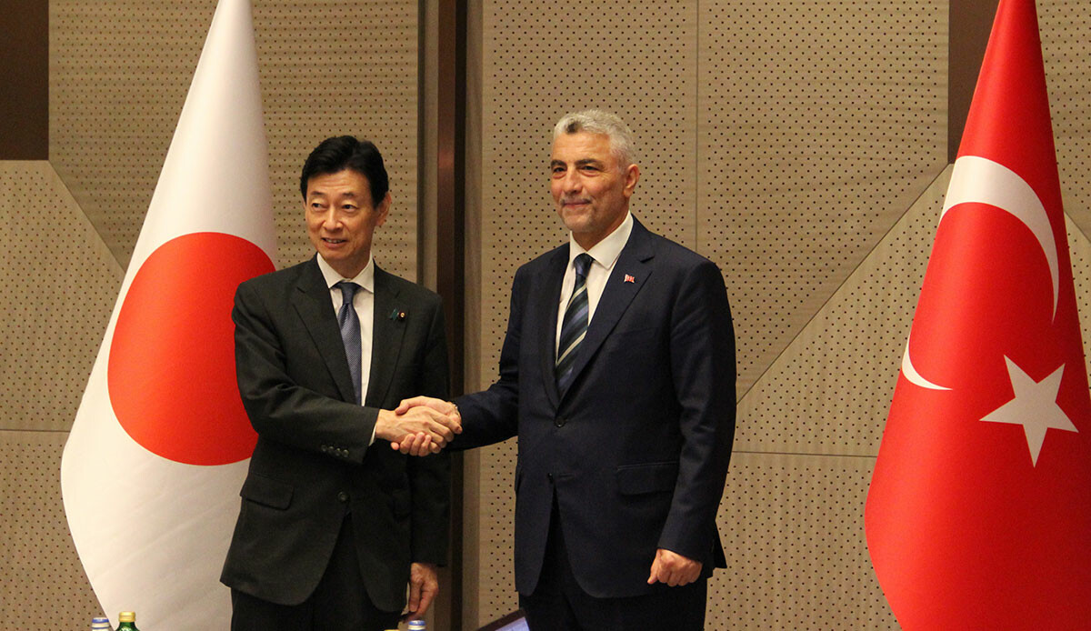 Bakan Bolat duyurdu: Japonya ile yıl sonu ticaret hedefi 6 milyar dolar Bakan Bolat duyurdu: Japonya ile yıl sonu ticaret hedefi 6 milyar dolar