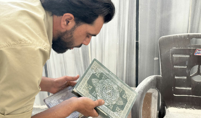 Terör örgütü PKK/YPG'den kalleş saldırı: Camiyi roketle hedef aldılar Terör örgütü PKK/YPG'den kalleş saldırı: Camiyi roketle hedef aldılar