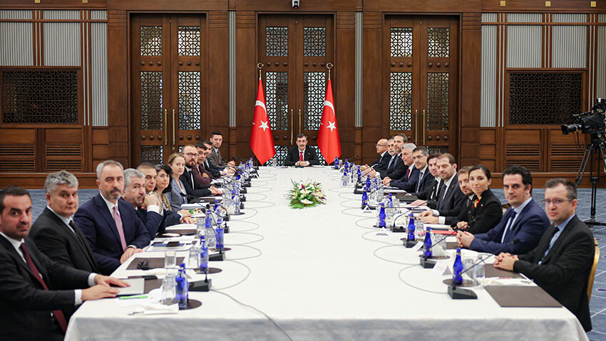 Son Dakika! TCMB Başkanı Erkan tarih verdi: Dolar ve enflasyon kontrol altına alınacak Son Dakika! TCMB Başkanı Erkan tarih verdi: Dolar ve enflasyon kontrol altına alınacak