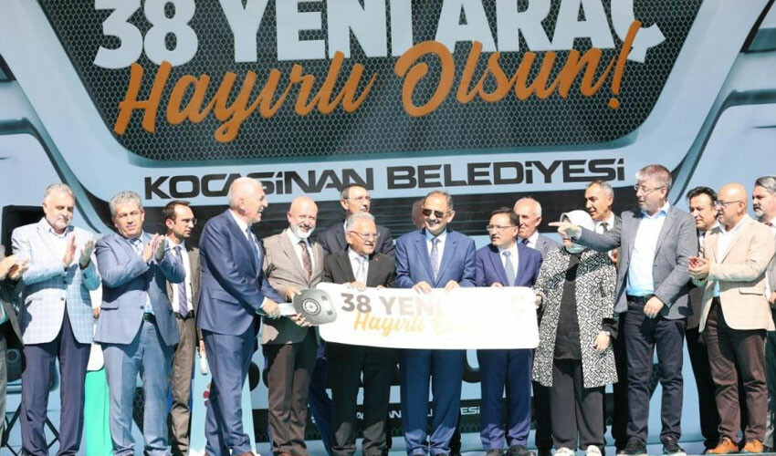 Bakan Özhaseki asrın felaketine dikkat çekti: Önceliğimiz depremzede vatandaşlar Bakan Özhaseki asrın felaketine dikkat çekti: Önceliğimiz depremzede vatandaşlar