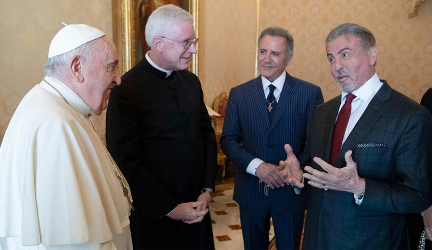Ünlü oyuncu Sylvester Stallone, Papa'yı boksa davet etti
