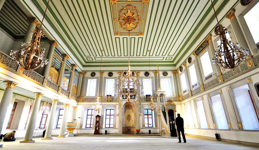 Boğaz'la kucaklaşan camiler...