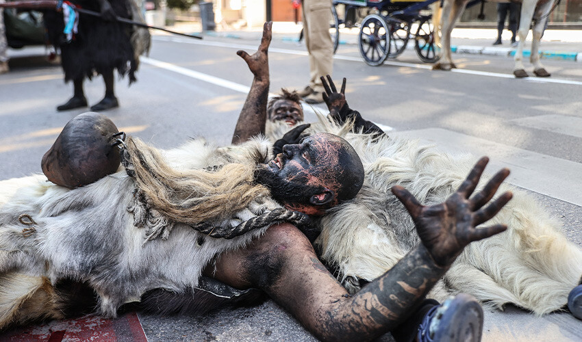 Balıkesir'de Tülütabaklar gösterisi: Hikayesi milli mücadele yıllarına dayanıyor