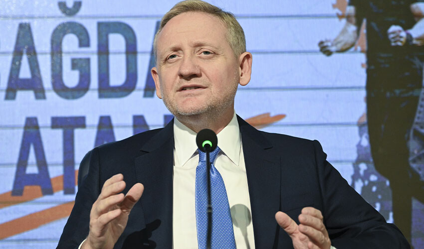 Göksel Gümüşdağ'dan Dubois ve Berkay Özcan açıklaması! Salı günü 3 yıllık imzalayacak