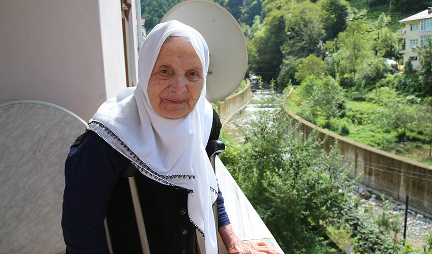 112 yaşında, hiç ilaç kullanmadı! Sağlıklı, uzun ömrün reçetesini verdi