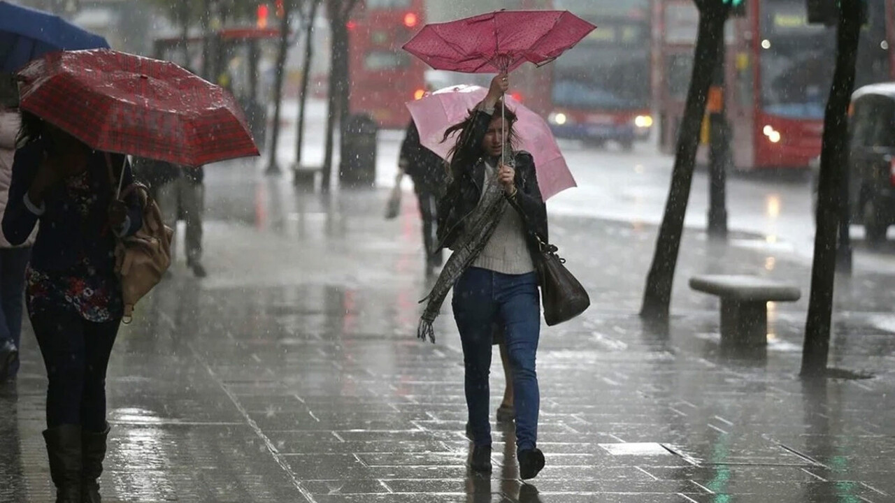 Meteoroloji&#039;den çok kuvvetli yağış uyarısı! Planı olanlar dikkat!
