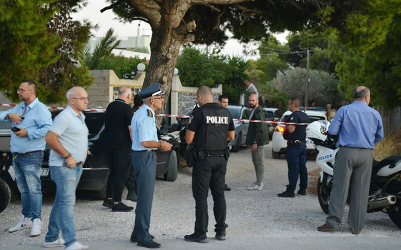 Yunanistan'da silahlı saldırı: 6 Türk infaz edildi Yunanistan'da silahlı saldırı: 6 Türk infaz edildi