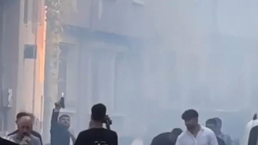 Düğün mü savaş mı? Eğlenmek adı altında sokak arasında ateş açtılar Düğün mü savaş mı? Eğlenmek adı altında sokak arasında ateş açtılar
