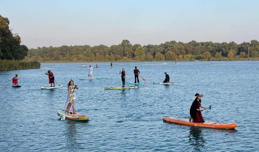 Adana’da kostümlü kano festivali, renkli görüntüler oluşturdu Adana’da kostümlü kano festivali, renkli görüntüler oluşturdu