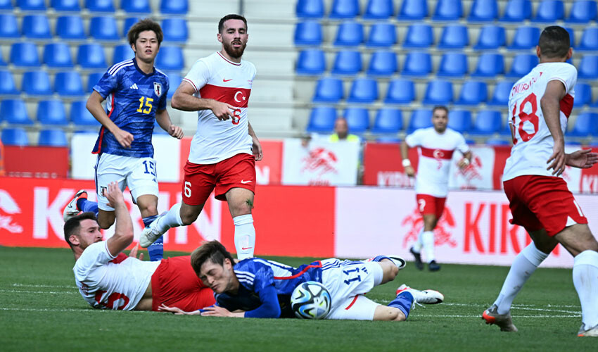 Japonya - Türkiye Maçı: A Milli Takım 4-2 ile Yenildi, Stefan Kuntz Eleştirilerin Hedefinde! Japonya - Türkiye Maçı: A Milli Takım 4-2 ile Yenildi, Stefan Kuntz Eleştirilerin Hedefinde! - 2. Resim