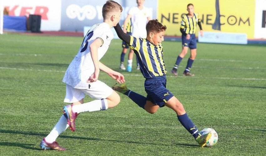 Kasımpaşa finalde Fenerbahçe'yi yenerek şampiyon oldu | Yeşili Koruyan Gençler Turnuvası Kasımpaşa finalde Fenerbahçe'yi yenerek şampiyon oldu | Yeşili Koruyan Gençler Turnuvası